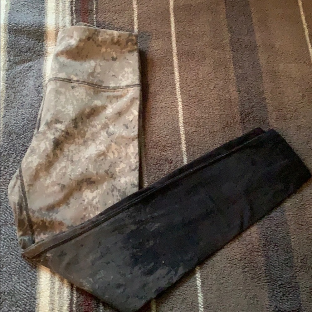 Reebok Grey to black faded leggings